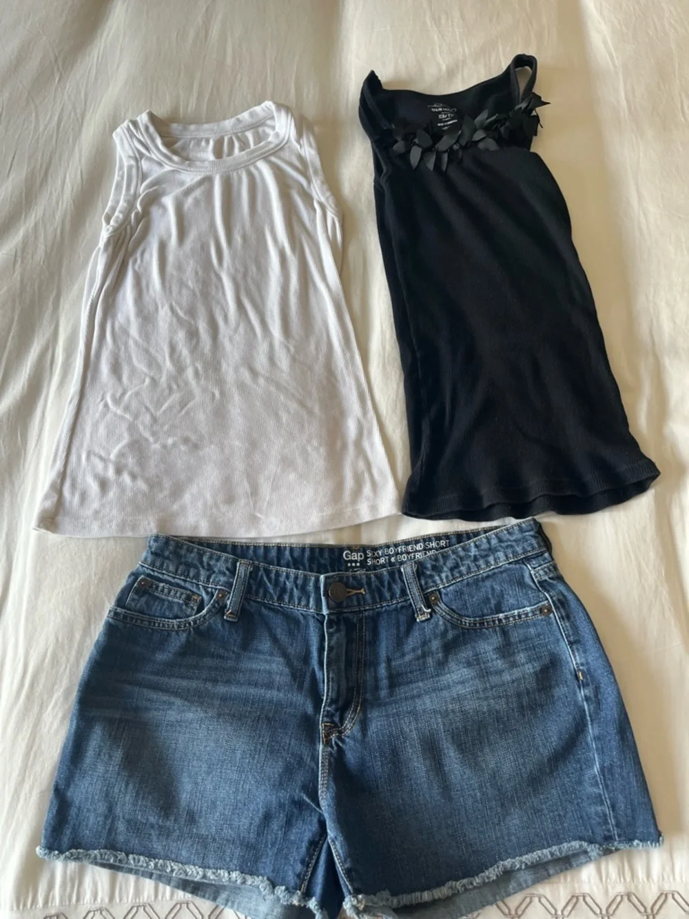 GAP Blue Denim Jean Shorts - Picture 1 of 3